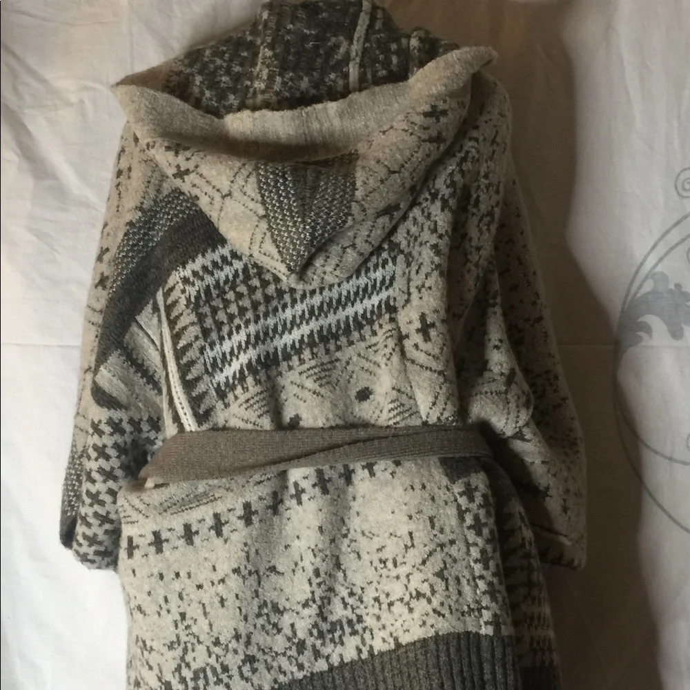 Abercrombie & Fitch holiday wrap sweater - Picture 3 of 4